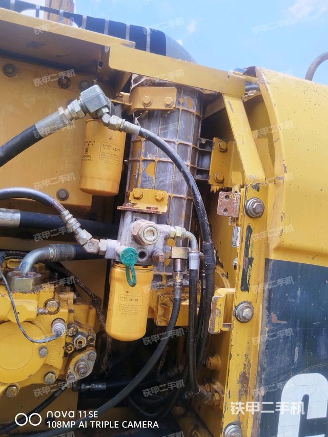 液壓泵斜45?右(大件艙室) 液壓泵斜45?右(大件艙室)