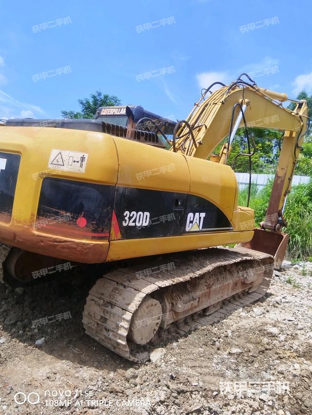 右前45(整機(jī)外觀) 右前45(整機(jī)外觀)