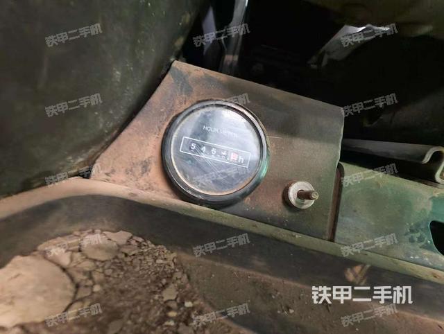 駕駛室整體(整機外觀) 駕駛室整體(整機外觀)