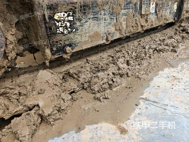 左導向輪(行走機構(gòu)) 左導向輪(行走機構(gòu))