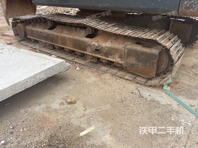 单侧履带整体（整机外观）