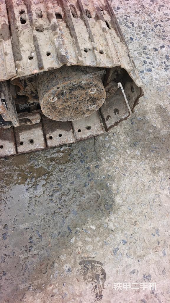 左侧行走马达盖板(行走机构) 左侧行走马达盖板(行走机构)