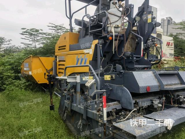 整機(jī)右后45°(設(shè)備外觀及核心部件) 整機(jī)右后45°(設(shè)備外觀及核心部件)