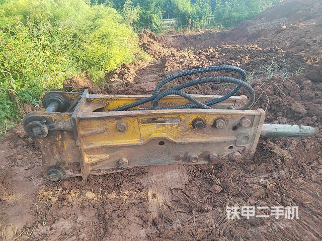 整機右后45°(整機外觀) 整機右后45°(整機外觀)