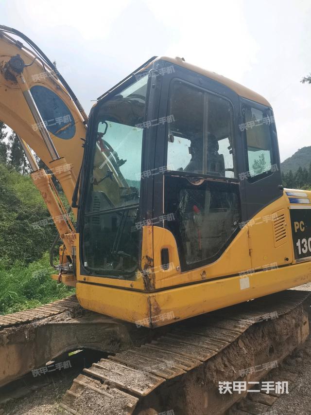 駕駛室左前45度(駕駛室部分) 駕駛室左前45度(駕駛室部分)