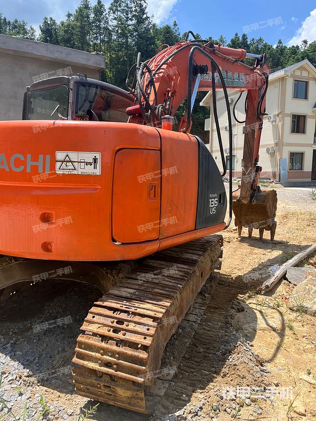 整機(jī)右后45°(整機(jī)外觀) 整機(jī)右后45°(整機(jī)外觀)