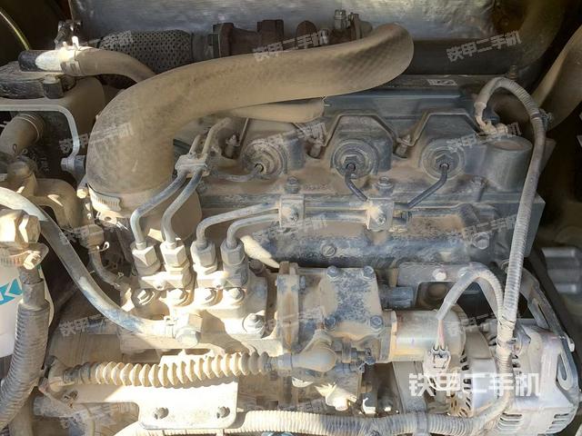 发动机整体俯视(整机外观) 发动机整体俯视(整机外观)