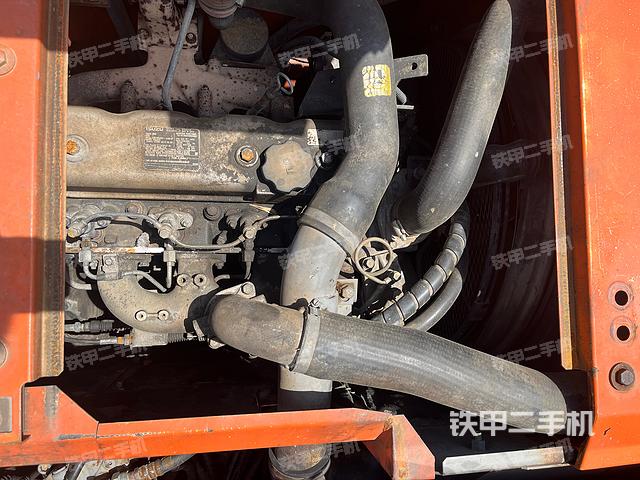 發(fā)動機(jī)整體俯視(整機(jī)外觀) 發(fā)動機(jī)整體俯視(整機(jī)外觀)