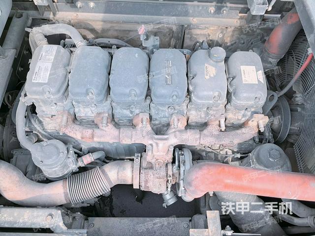 发动机整体俯视(整机外观) 发动机整体俯视(整机外观)