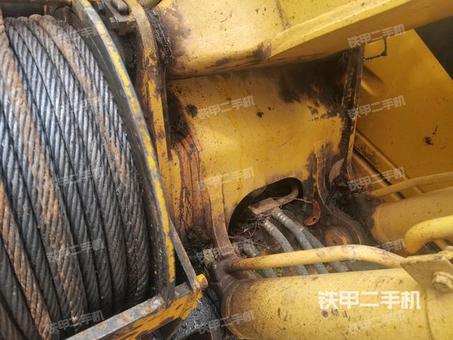 大臂根部?斜視(工作和回轉(zhuǎn)裝置) 大臂根部?斜視(工作和回轉(zhuǎn)裝置)