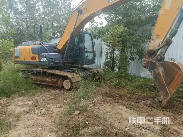 驾驶室整体(整机外观) 驾驶室整体(整机外观)