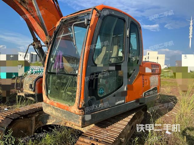 斗山DX120-9C挖掘機(jī)