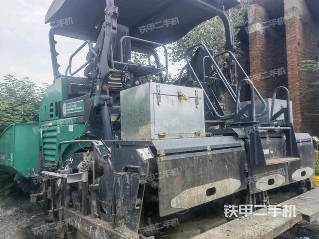 整機(jī)右側(cè)(設(shè)備外觀及核心部件) 整機(jī)右側(cè)(設(shè)備外觀及核心部件)