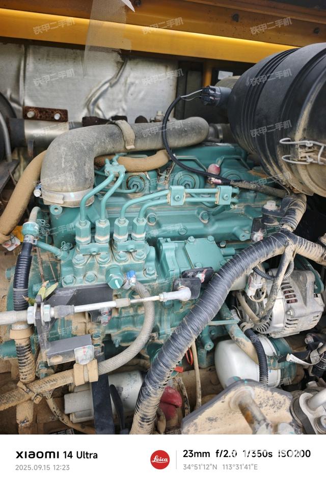 發(fā)動機整體俯視(整機外觀) 發(fā)動機整體俯視(整機外觀)