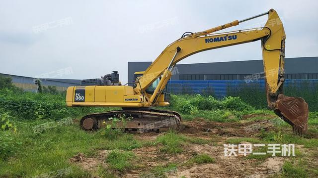 整機右后45°(整機外觀) 整機右后45°(整機外觀)