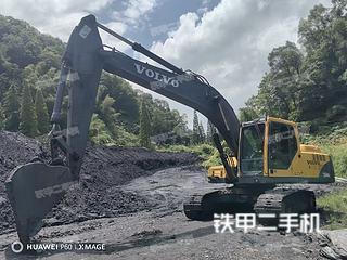 沃尔沃EC210B挖掘机实拍图片