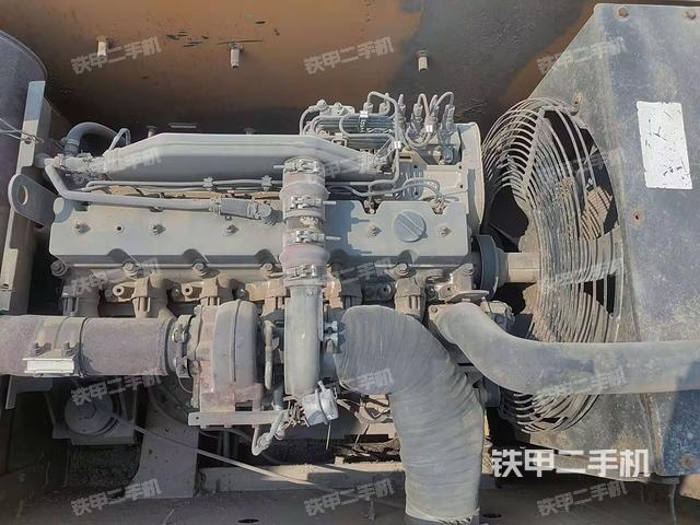 发动机整体俯视(整机外观) 发动机整体俯视(整机外观)