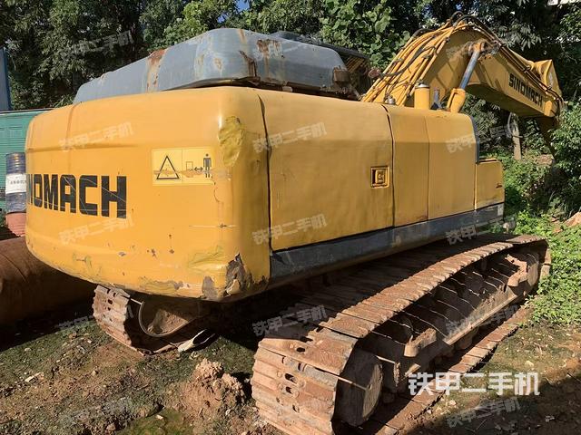 整機(jī)右后45°(整機(jī)外觀) 整機(jī)右后45°(整機(jī)外觀)