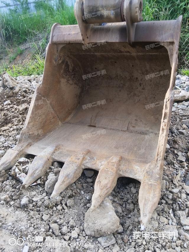 鏟斗45度(工作和回轉(zhuǎn)裝置) 鏟斗45度(工作和回轉(zhuǎn)裝置)