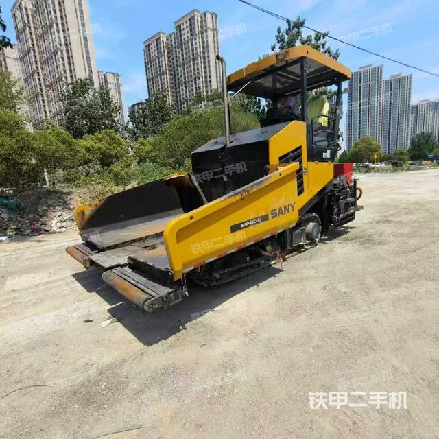 三一重工SAP45C-8沥青摊铺机