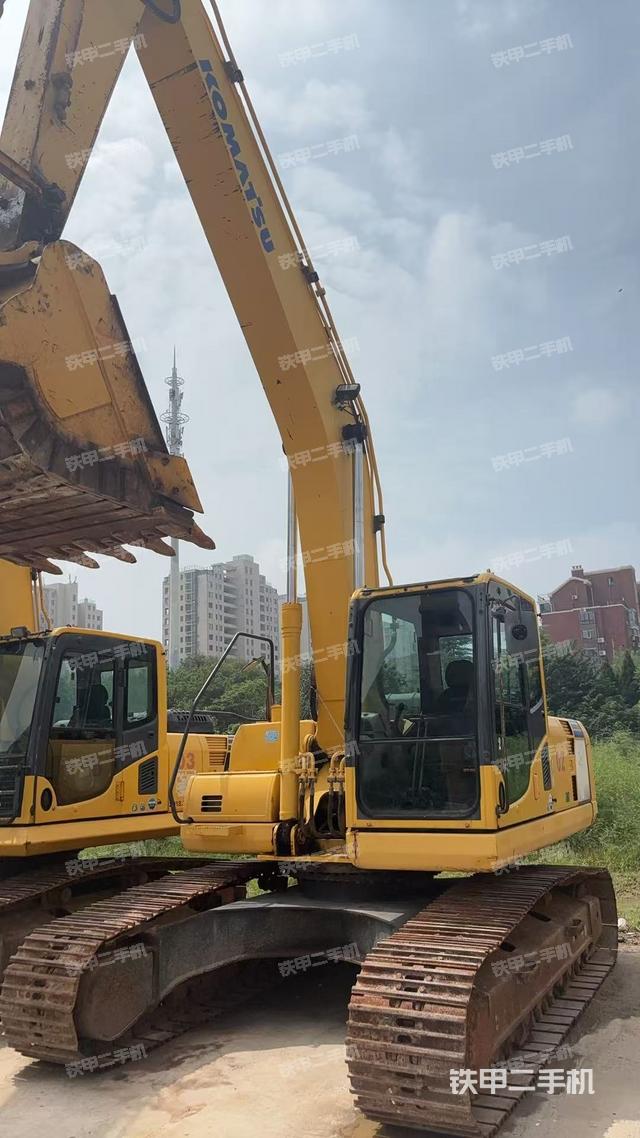 小松PC200LC-8N1挖掘機(jī)