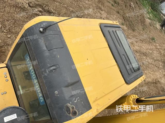 駕駛室頂部(整機外觀) 駕駛室頂部(整機外觀)