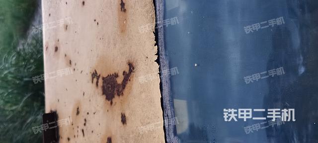 駕駛室頂部(整機外觀) 駕駛室頂部(整機外觀)