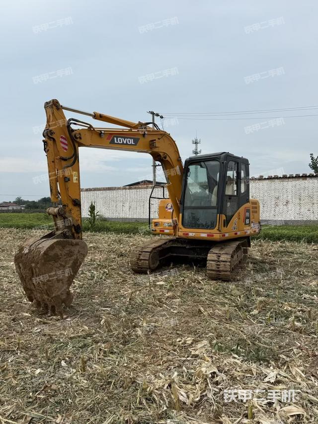 雷沃重工FR80E挖掘机