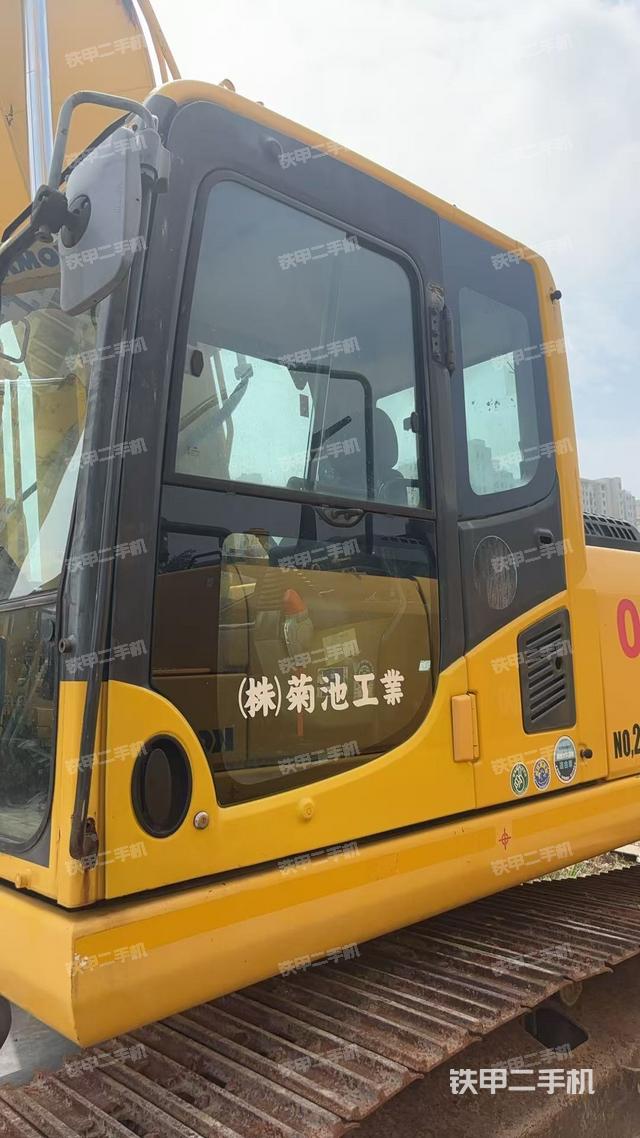 駕駛室整體（整機外觀）