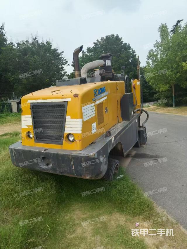 整机右后45°(设备外观及核心部件) 整机右后45°(设备外观及核心部件)