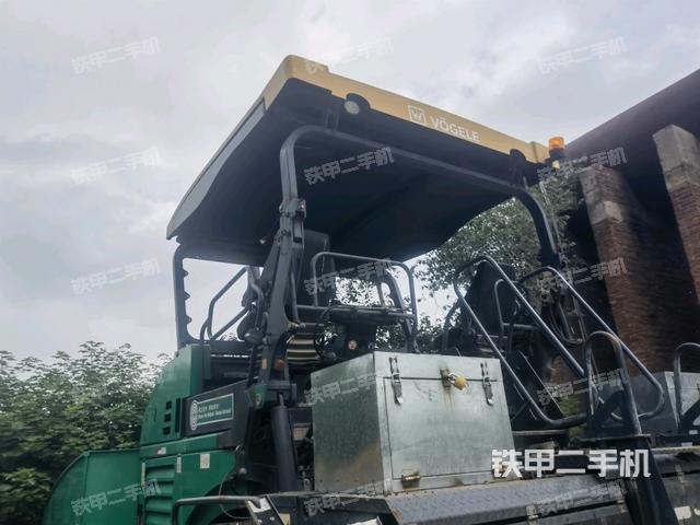 整機(jī)左側(cè)(設(shè)備外觀及核心部件) 整機(jī)左側(cè)(設(shè)備外觀及核心部件)