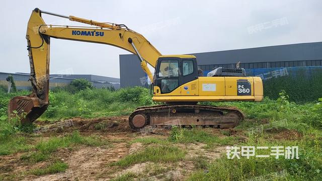 駕駛室整體(整機外觀) 駕駛室整體(整機外觀)