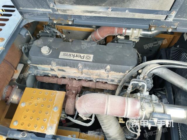 发动机整体俯视(整机外观) 发动机整体俯视(整机外观)