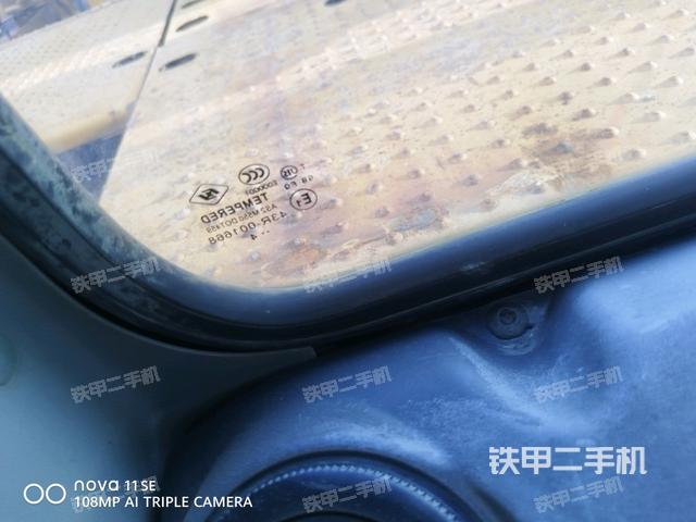 后窗玻璃角標(biāo)(駕駛室部分) 后窗玻璃角標(biāo)(駕駛室部分)