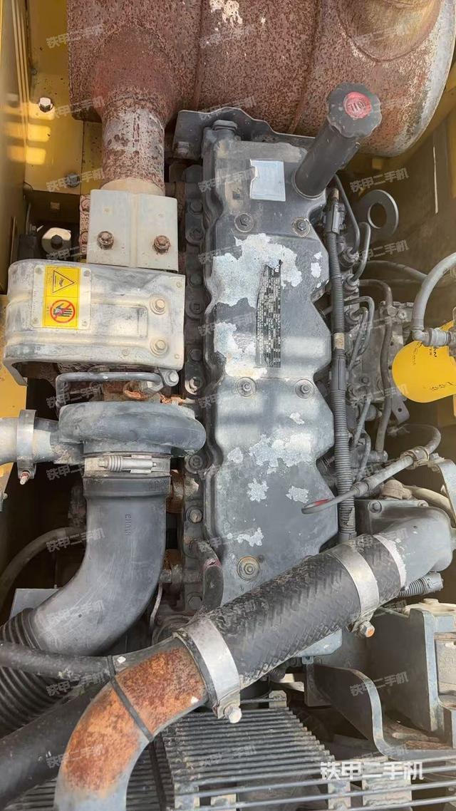 发动机整体俯视(整机外观) 发动机整体俯视(整机外观)