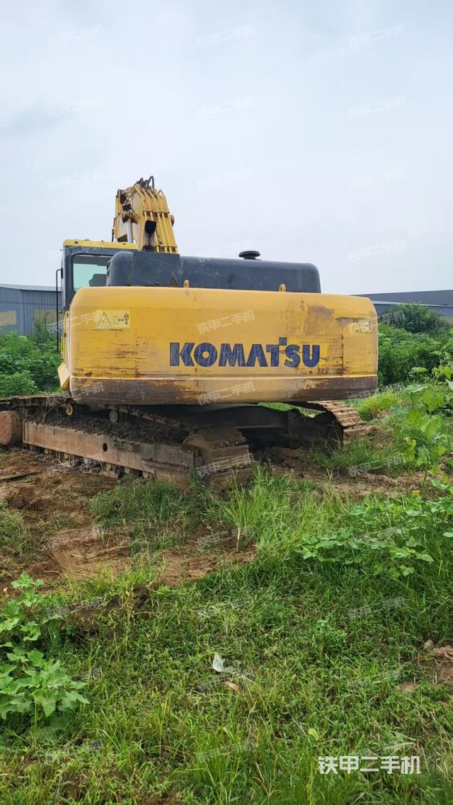 駕駛室頂部(整機外觀) 駕駛室頂部(整機外觀)