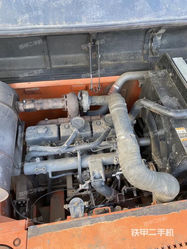 发动机整体俯视(整机外观) 发动机整体俯视(整机外观)