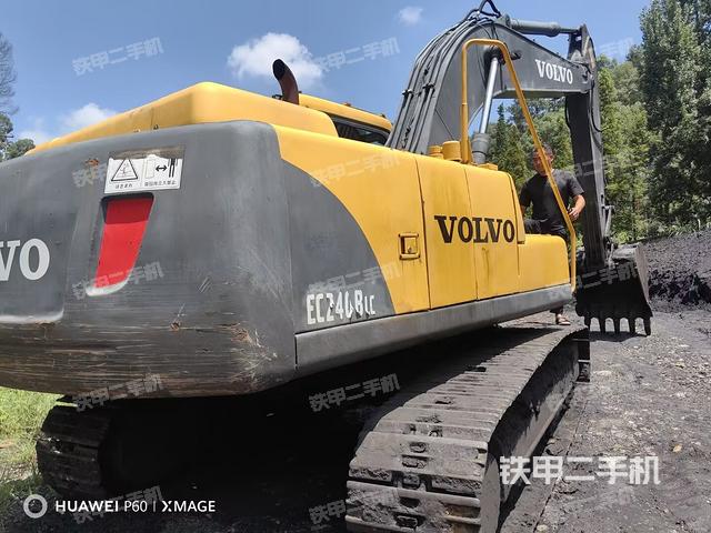 整机右后45°(整机外观) 整机右后45°(整机外观)