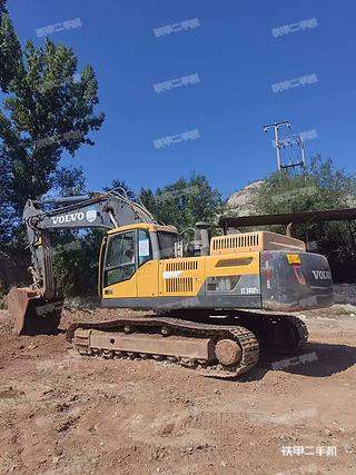 沃尔沃EC380D挖掘机实拍图片