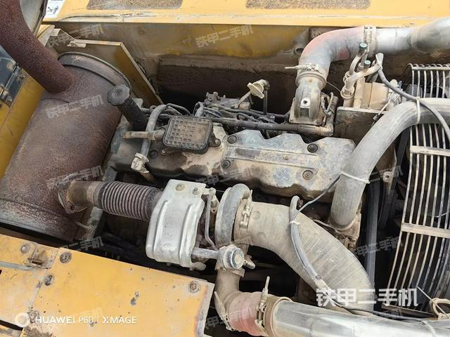 发动机整体俯视(整机外观) 发动机整体俯视(整机外观)