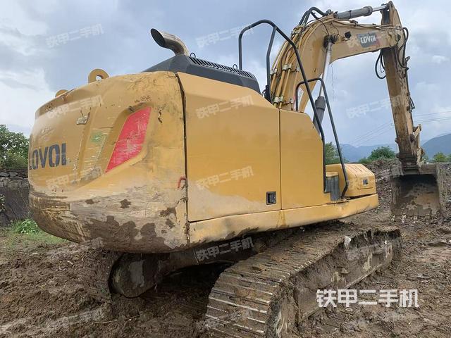 整機(jī)右后45°(整機(jī)外觀) 整機(jī)右后45°(整機(jī)外觀)