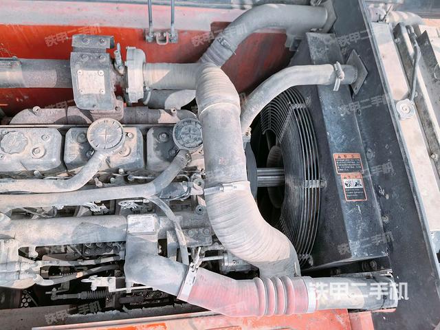 发动机整体俯视(整机外观) 发动机整体俯视(整机外观)