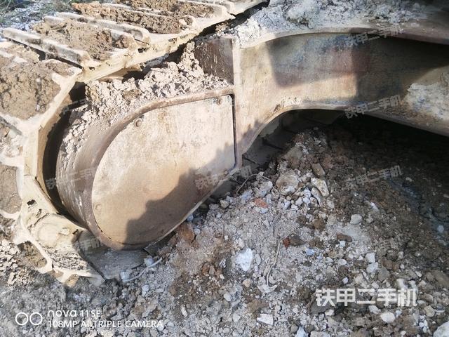 左側(cè)行走馬達(dá)蓋板(行走機(jī)構(gòu)) 左側(cè)行走馬達(dá)蓋板(行走機(jī)構(gòu))