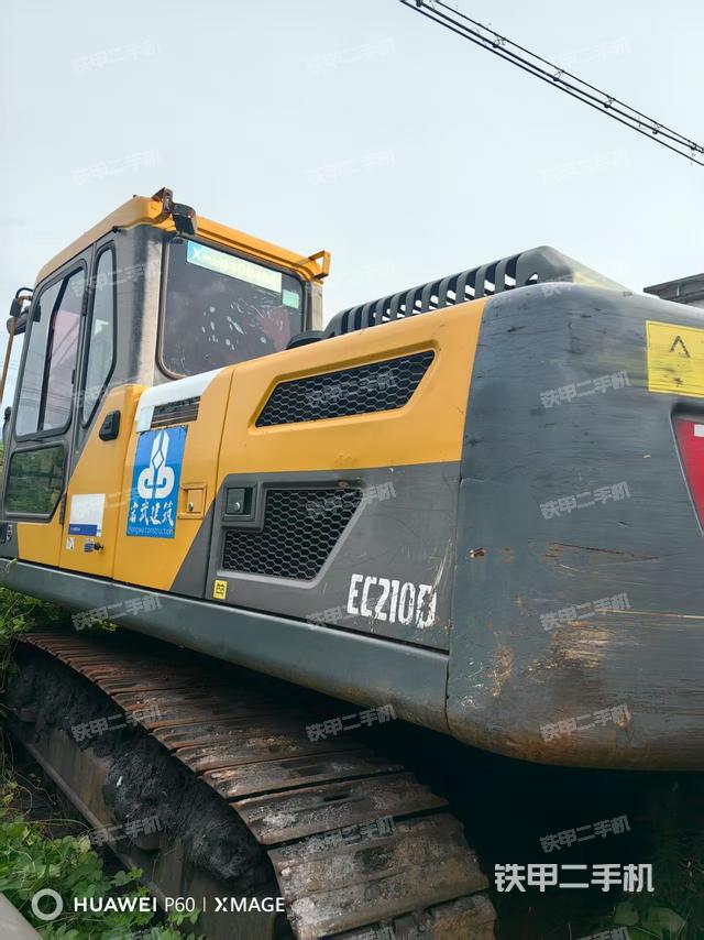 沃尔沃EC200 D挖掘机