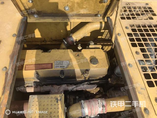 發(fā)動機整體俯視(整機外觀) 發(fā)動機整體俯視(整機外觀)