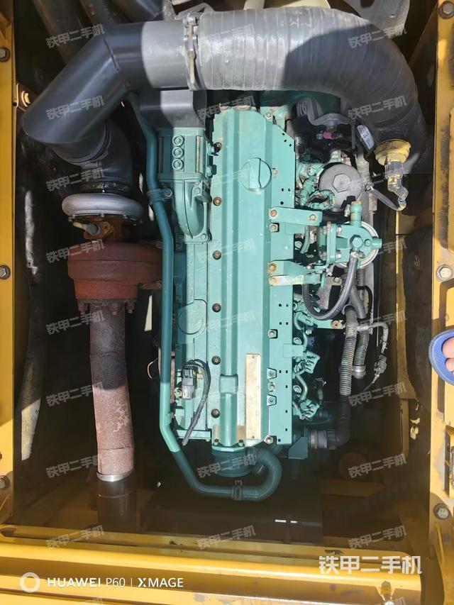 发动机整体俯视(整机外观) 发动机整体俯视(整机外观)