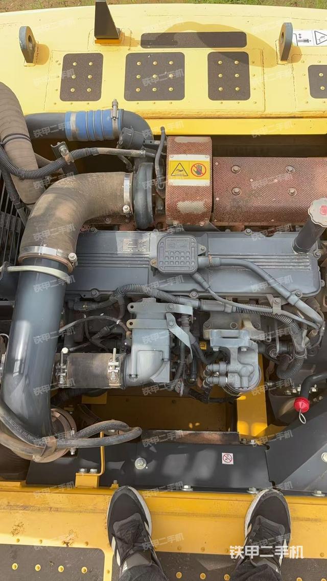 發(fā)動(dòng)機(jī)整體俯視(整機(jī)外觀) 發(fā)動(dòng)機(jī)整體俯視(整機(jī)外觀)