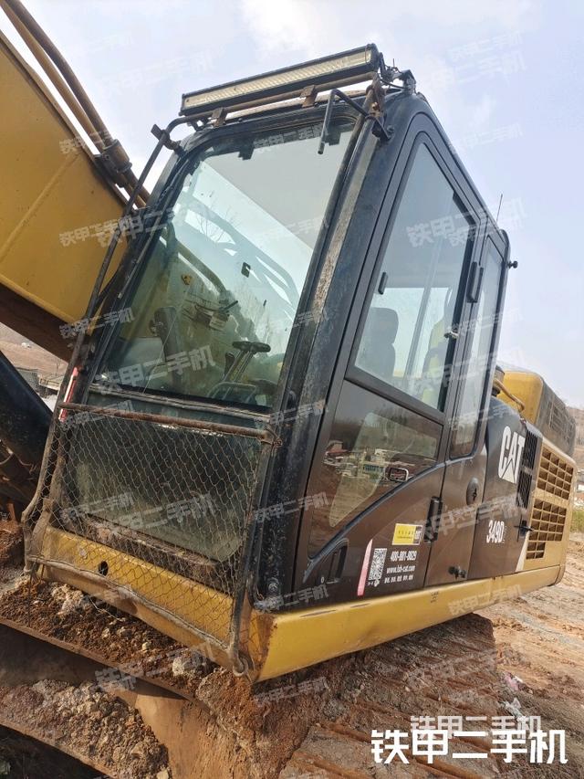 駕駛室整體(整機外觀) 駕駛室整體(整機外觀)