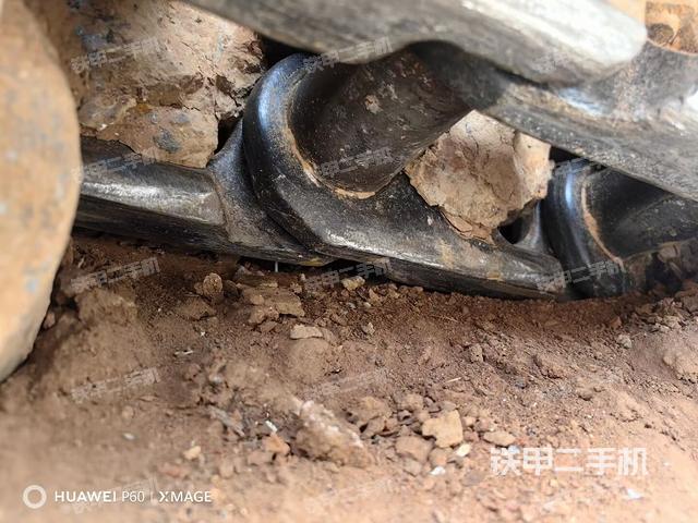 單側(cè)履帶整體（整機(jī)外觀）