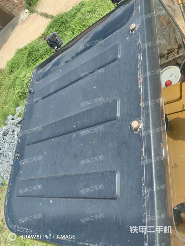 駕駛室頂部（整機(jī)外觀）